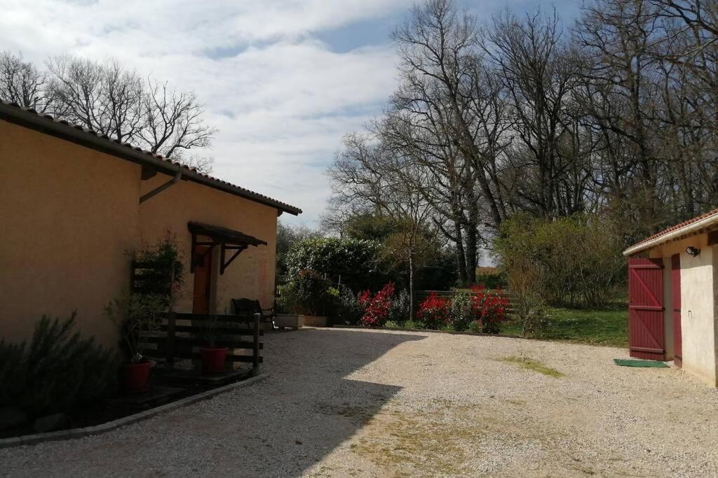 Gite Vacances Bosc D'Esquirol 4 Pers Escorneboeuf Bagian luar foto