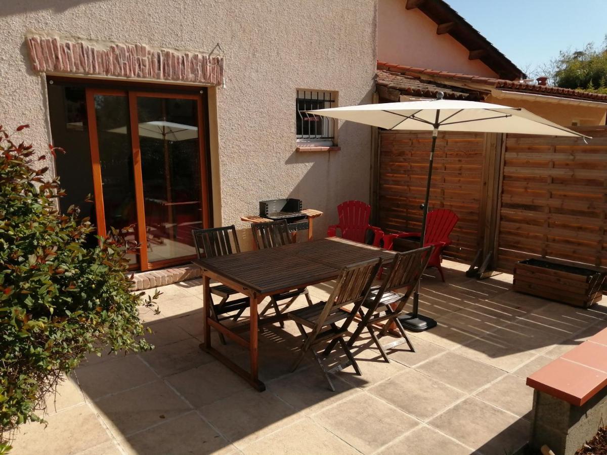 Gite Vacances Bosc D'Esquirol 4 Pers Escorneboeuf Bagian luar foto