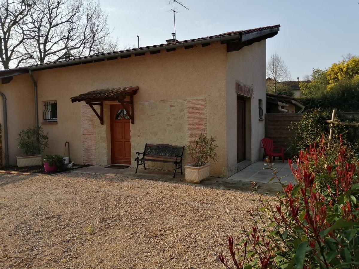 Gite Vacances Bosc D'Esquirol 4 Pers Escorneboeuf Bagian luar foto