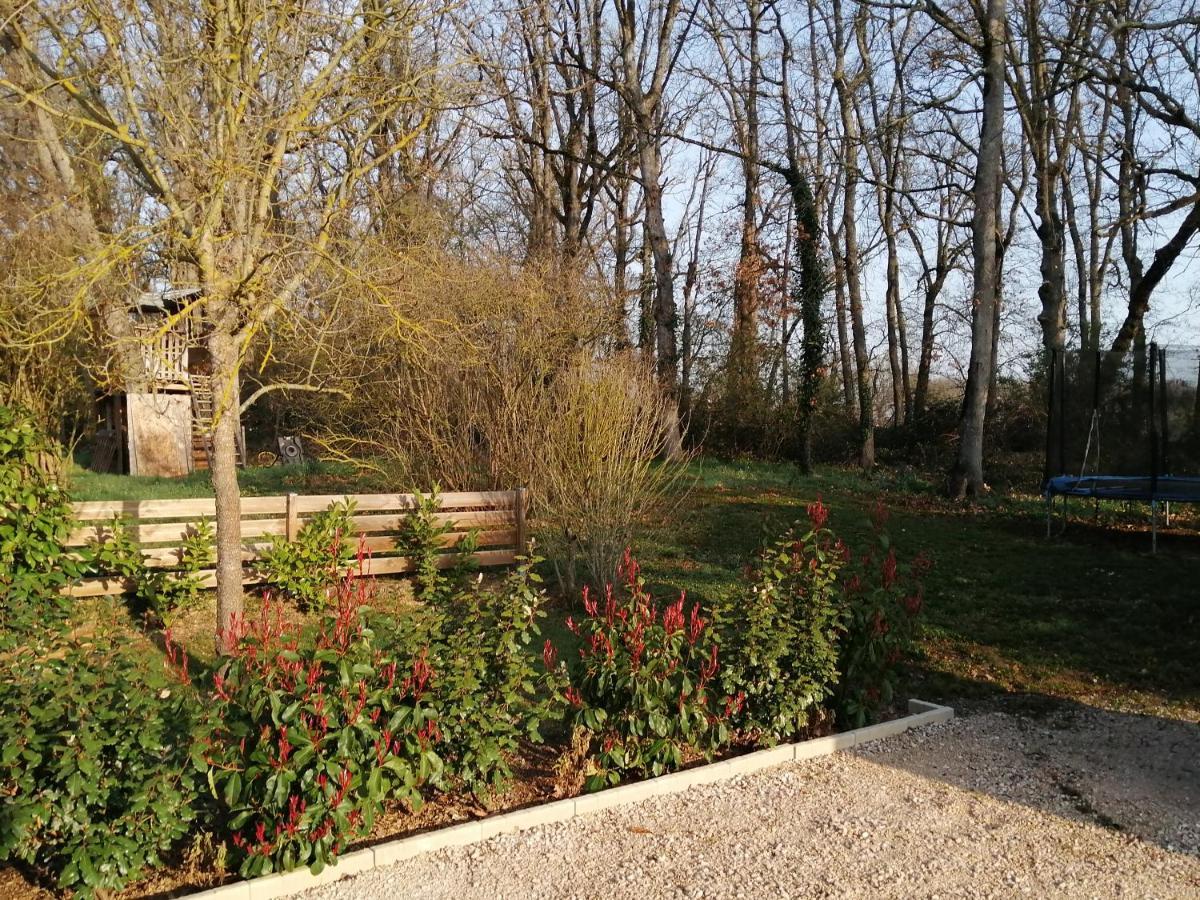 Gite Vacances Bosc D'Esquirol 4 Pers Escorneboeuf Bagian luar foto